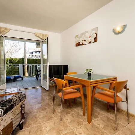 Appartement With Terrace, 250m From The
