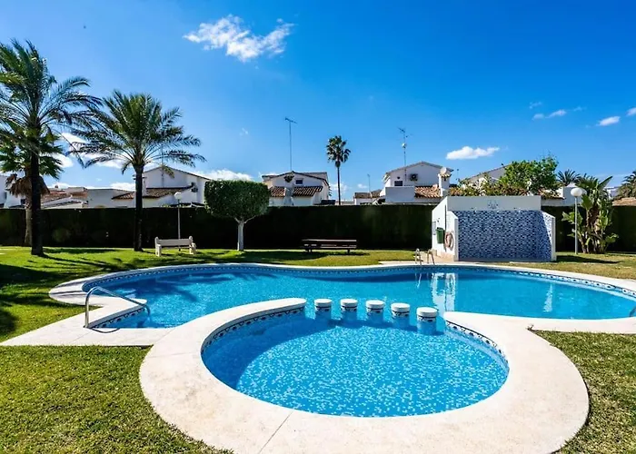 With Terrace, 250m From The Appartement *